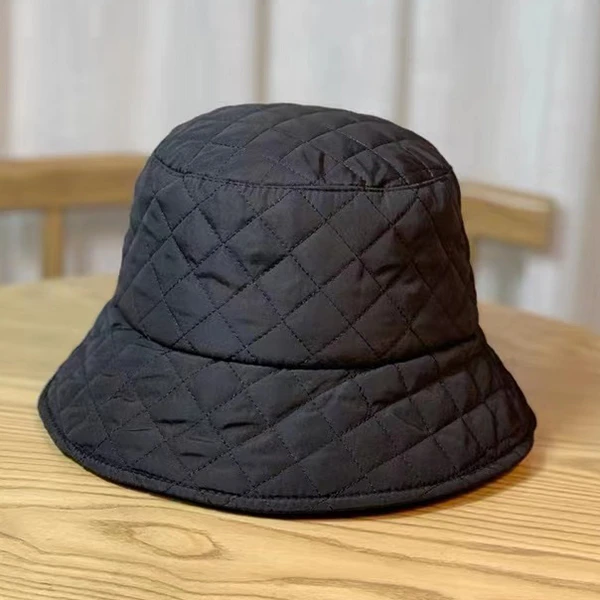 5323渔夫帽女秋冬时尚百搭菱形格纹加厚保暖盆帽休闲黑色