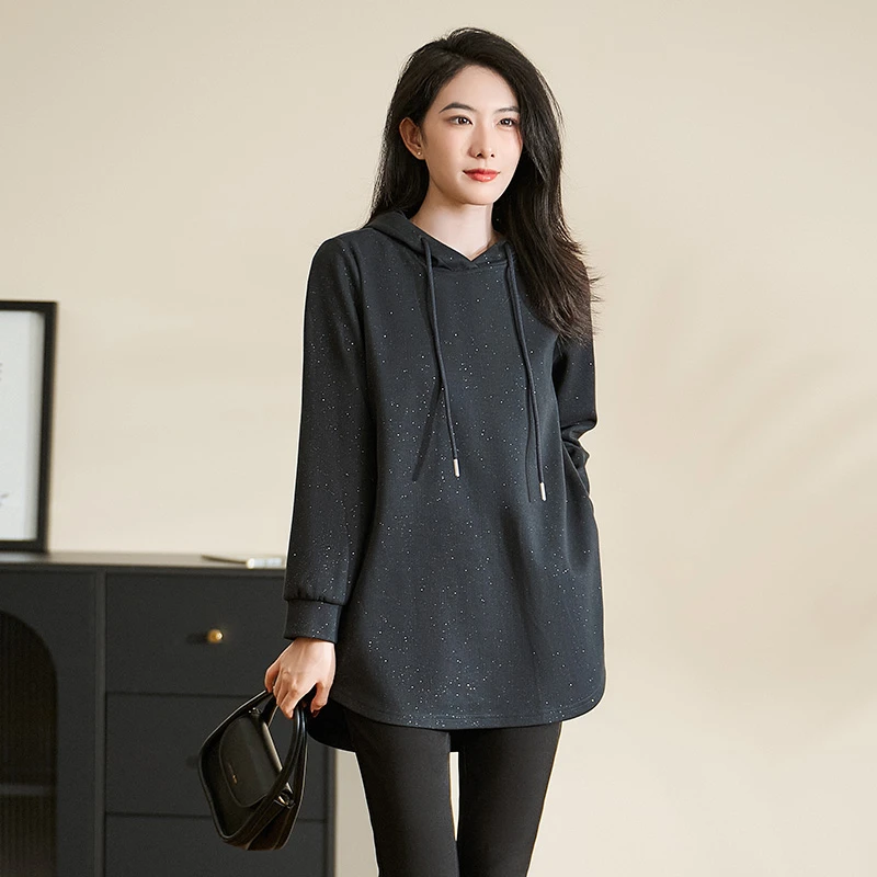迪欧芙黑色百搭时尚上衣2024秋冬新款轻奢休闲卫衣女#QSY87510