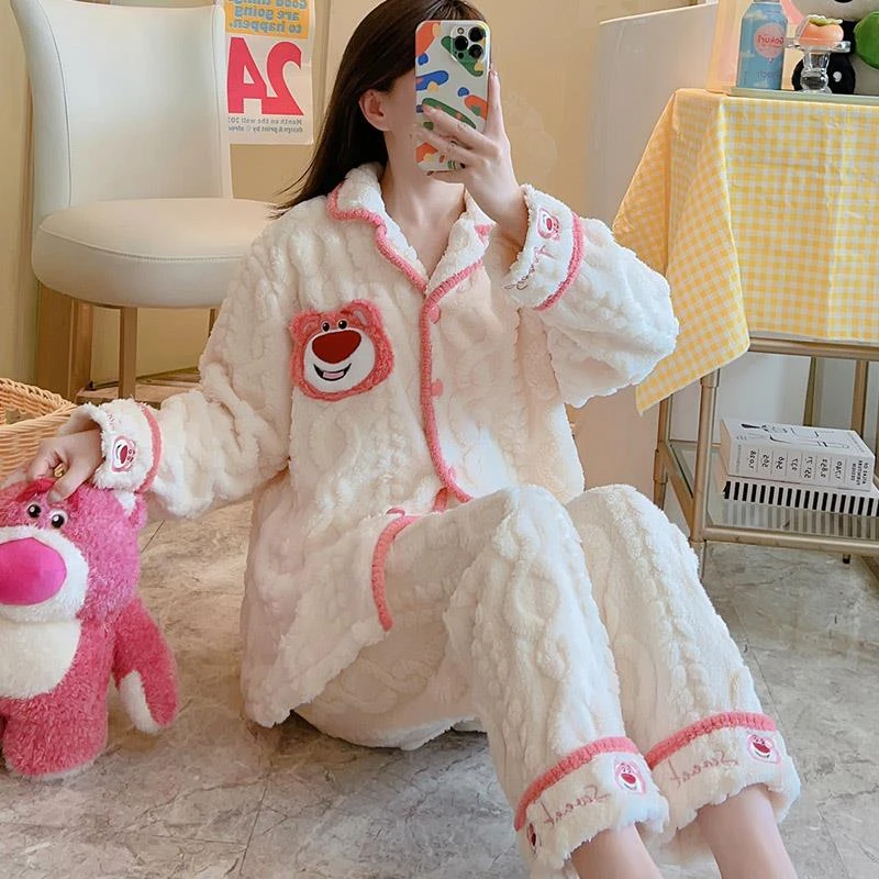 草莓熊珊瑚绒睡衣女秋冬季加绒加厚日系卡通学生法兰绒家居服冬天