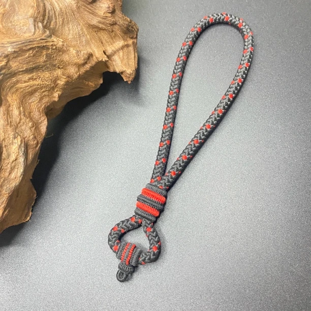 精编龙鳞把件绳