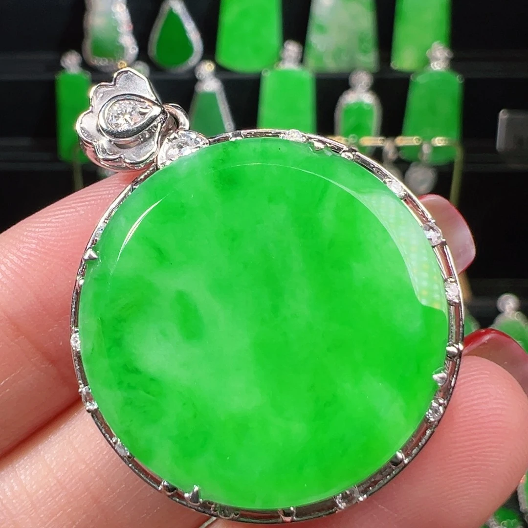 翡翠吊坠(不含链)18K金镶嵌