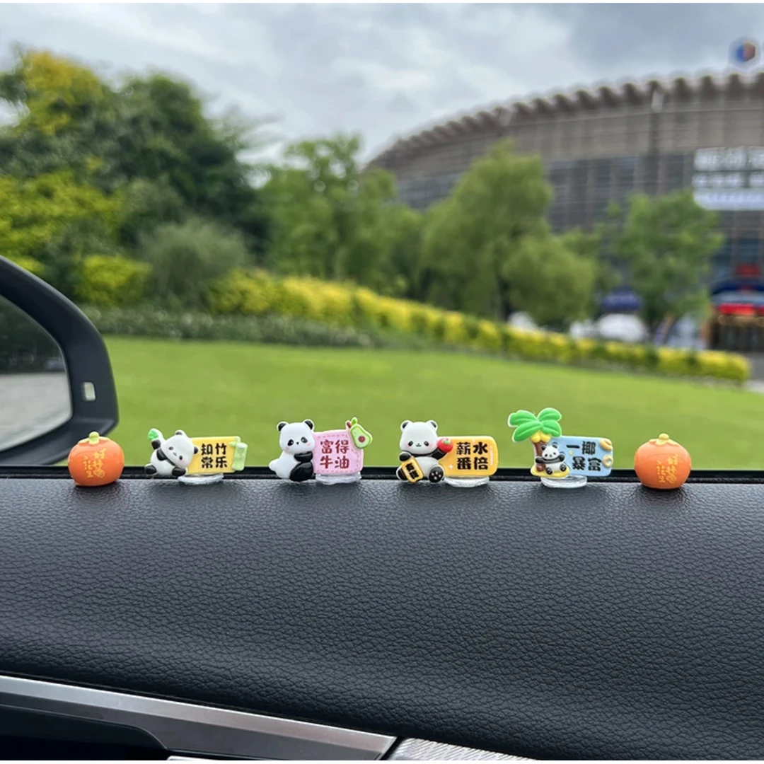 新款可爱内饰用品熊猫超萌卡通饰品中控台装饰导航屏幕装饰品女生