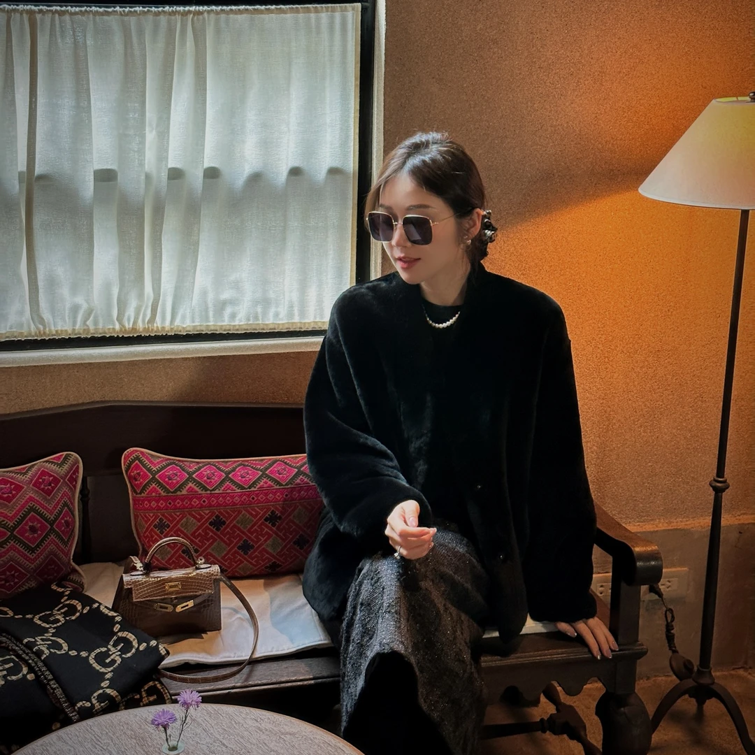 syna 宿云心上 慵懒风V领短款皮毛一体外套