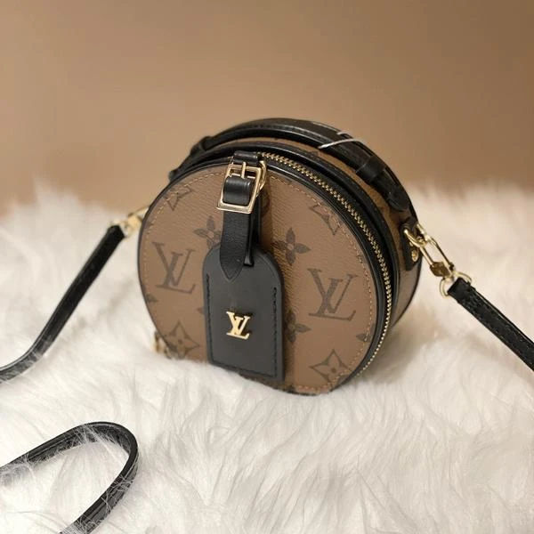 大吉中古/LV老花mini圆饼斜挎包