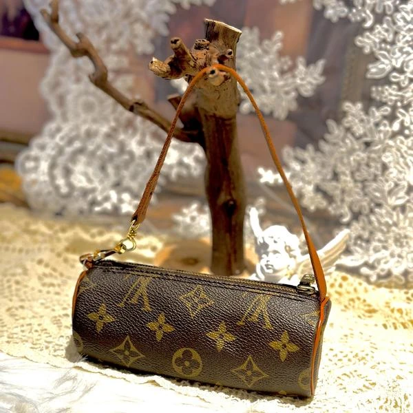 95新  大吉中古/LV红皮巴比龙mini筒手提包