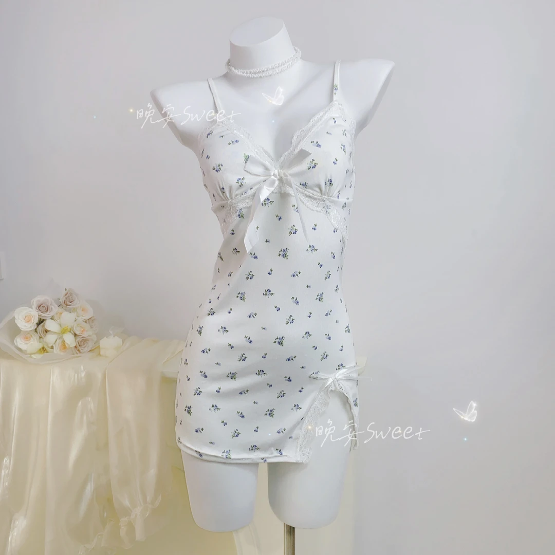 【80-145】纯欲风心机睡裙蕾丝性感美背吊带裙女碎花包臀带胸垫睡衣