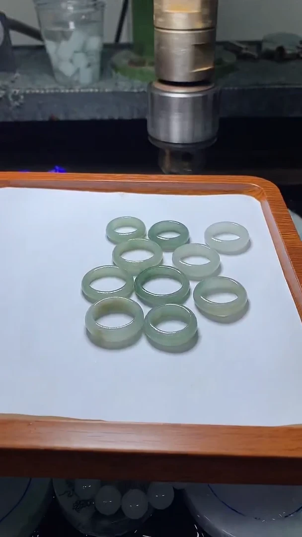 【闪购商品】翡翠戒圈未镶嵌多样性发一件