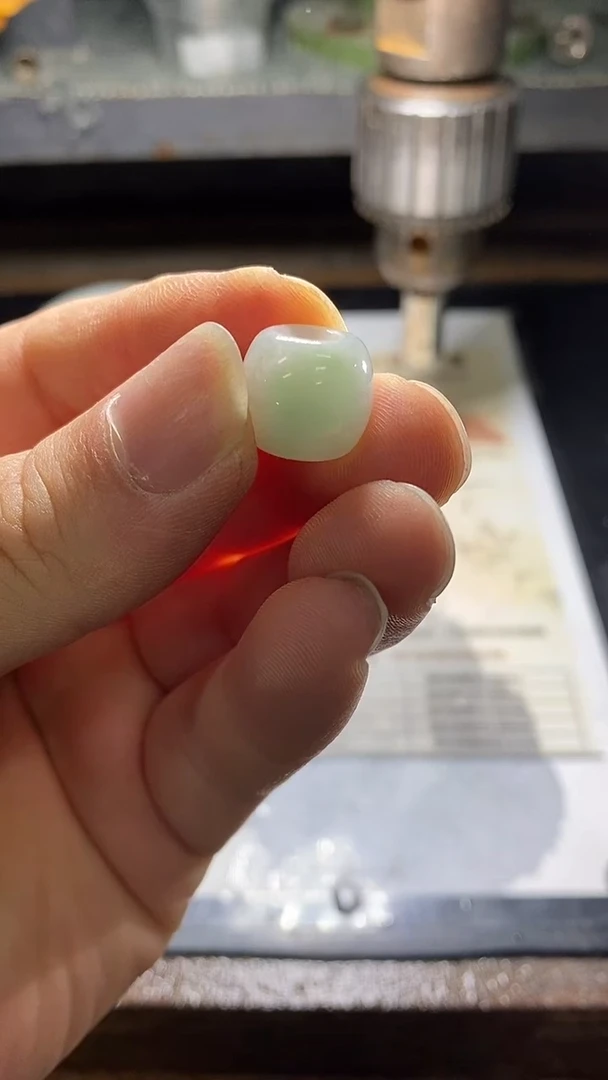 【闪购商品】翡翠颈饰未镶嵌挂件
