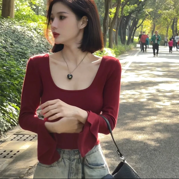 长袖打底紧身T恤女秋冬季新款开叉长袖百搭打底短款上衣红色修身
