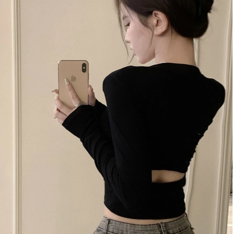 心机露腰长袖圆领T恤女小众打底衫辣妹紧身性感黑色短款上衣秋季