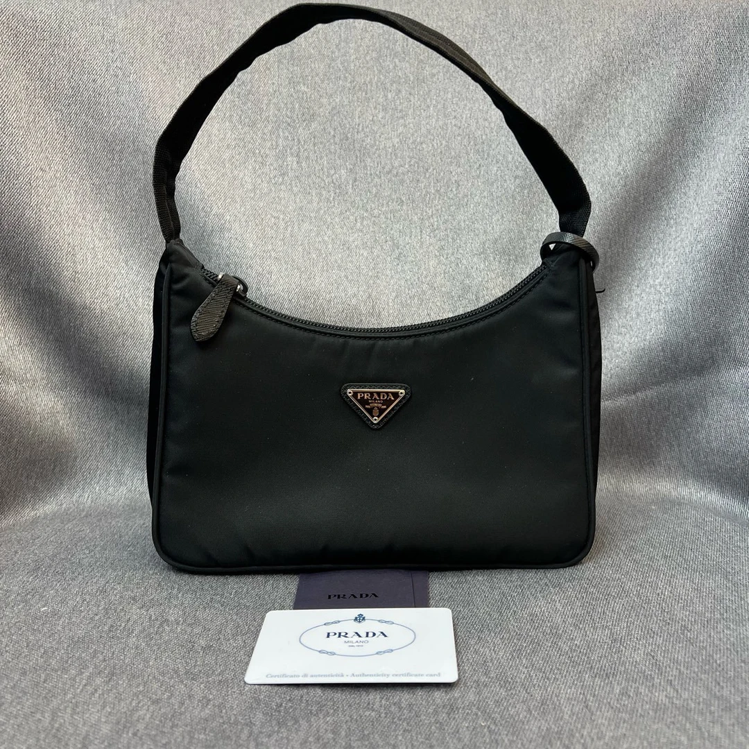 95新 Prada/普拉达 02056/普拉达/hobo/底长15/