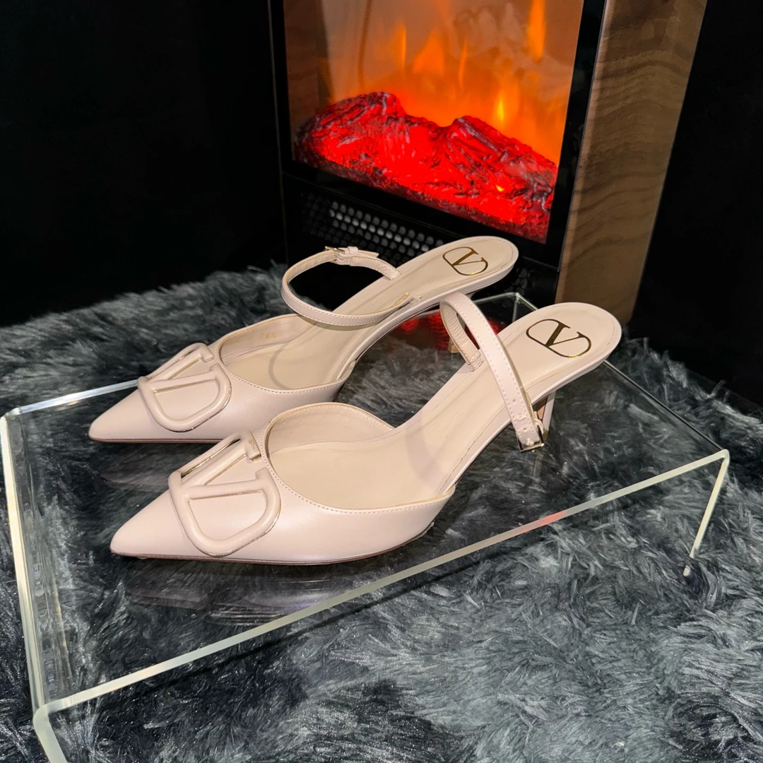 36.5码/Valentino 华伦天奴/高跟凉鞋/99新/ZN00071