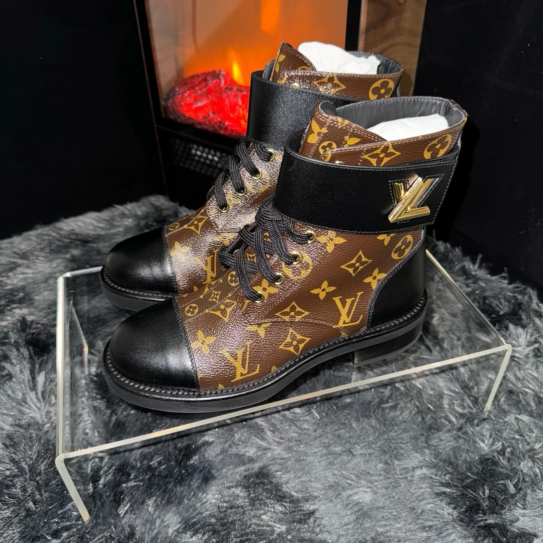 37码/LV 路易威登/wonderland老花靴子/98新/Z N00105