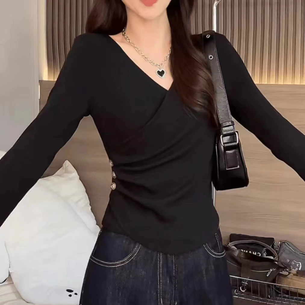 韩版秋冬新款设计感压褶拼接v领修身长袖t恤女洋气别致百搭上衣女