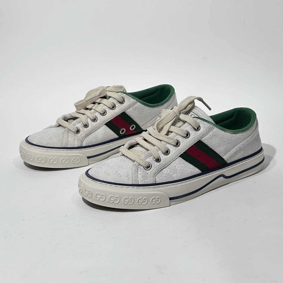 95新 GUCCI/古驰 36码 1977 白色时尚板鞋/WX80019