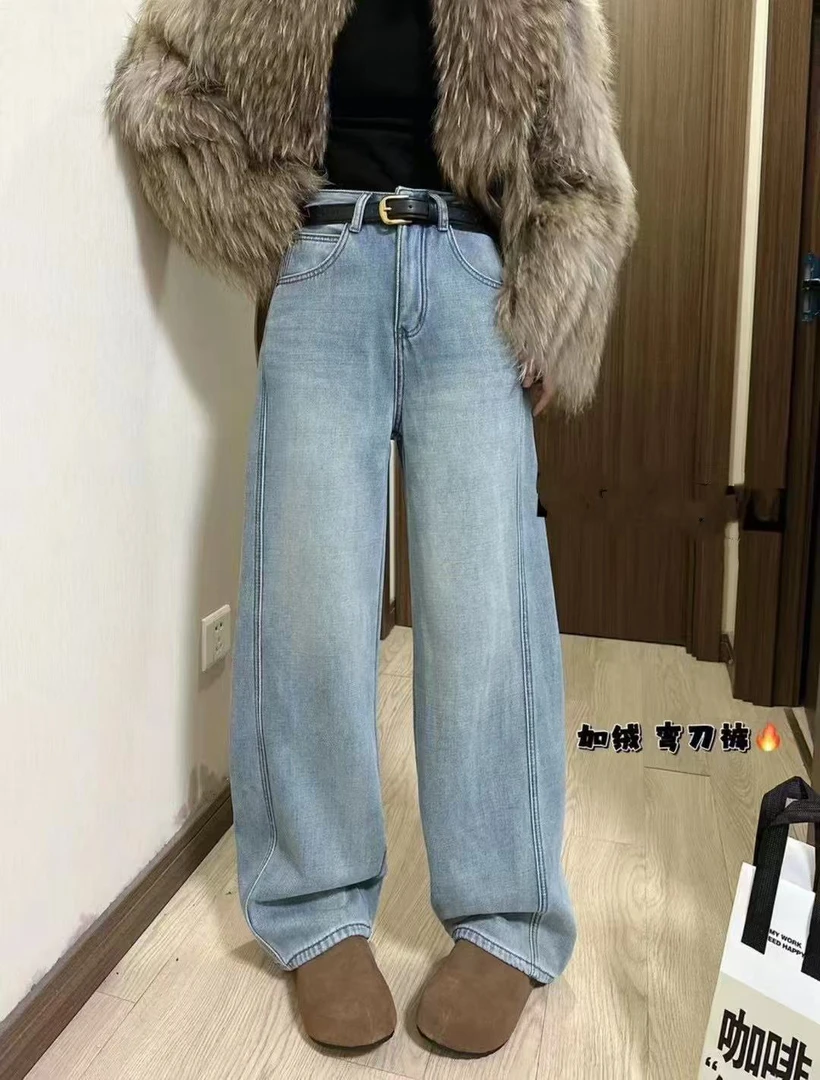 8531-2  新款植绒弯刀牛仔裤