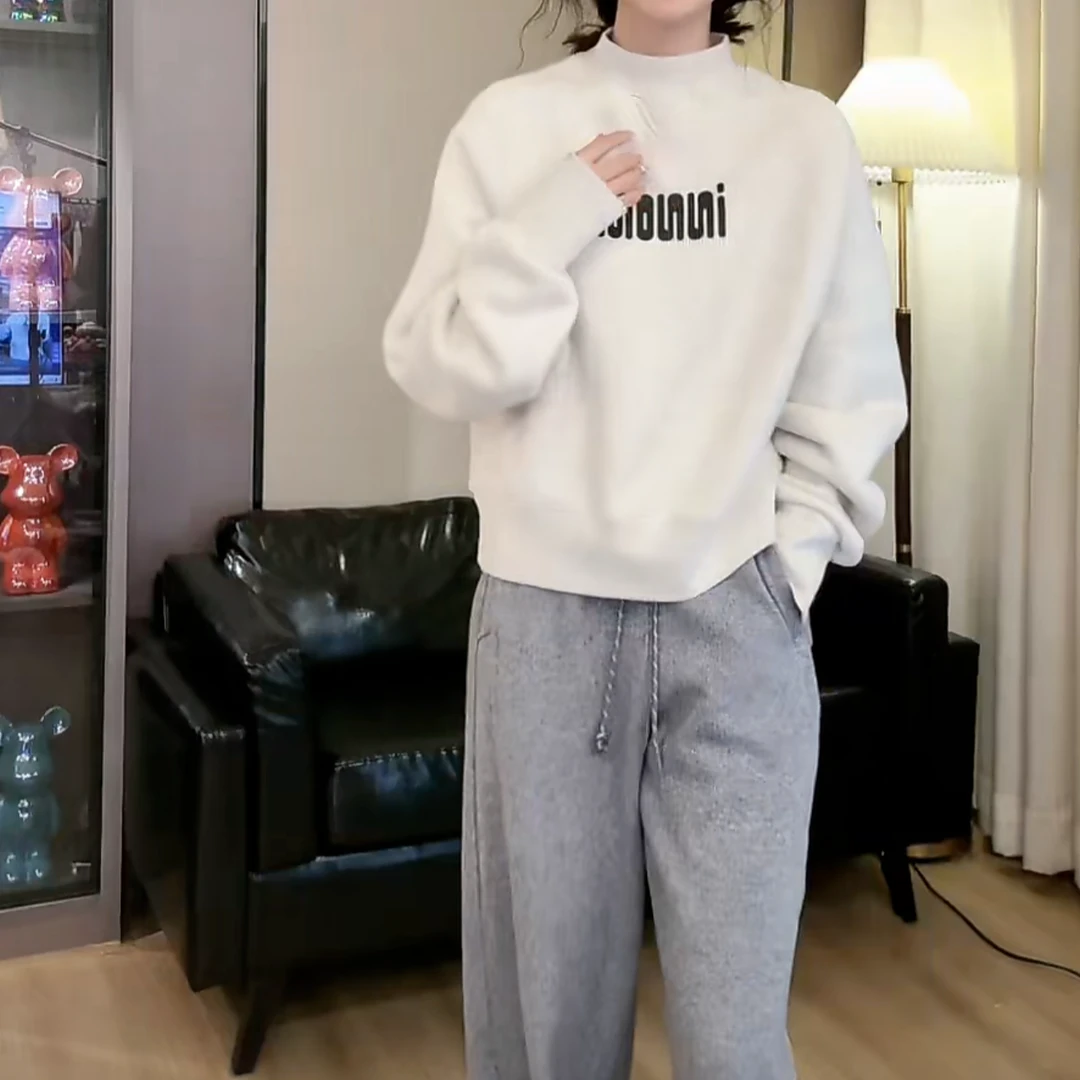 设计感字母卫衣女圆领加绒2024新款秋冬休闲宽松套头米色长袖T恤