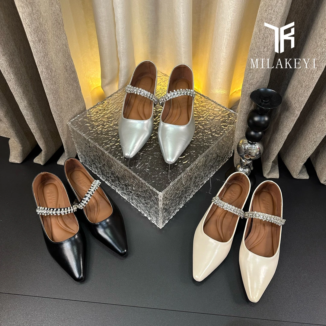 2024年秋季新款一字水钻带时尚气质尖头套脚百搭内增高 3CM女单鞋