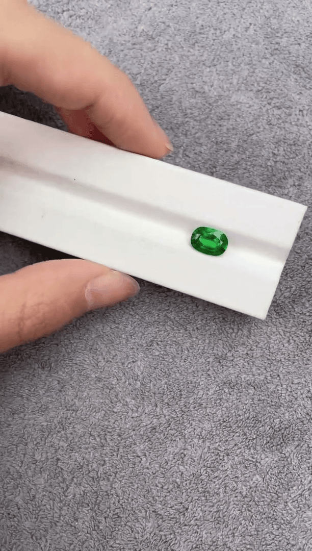 【闪购商品】石榴石（沙弗莱）裸石未镶嵌2.09ct