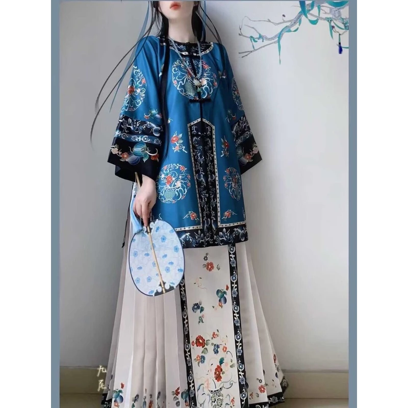 【满满】清汉女旗装复原对襟圆领古董民族服装重工印花马面春夏款