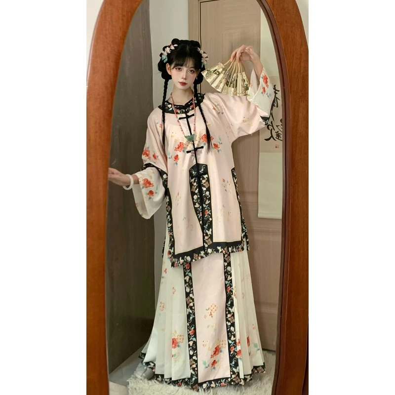 【满园】清汉女复原对襟圆领古董民族服装重工印花格格曹县马面裙