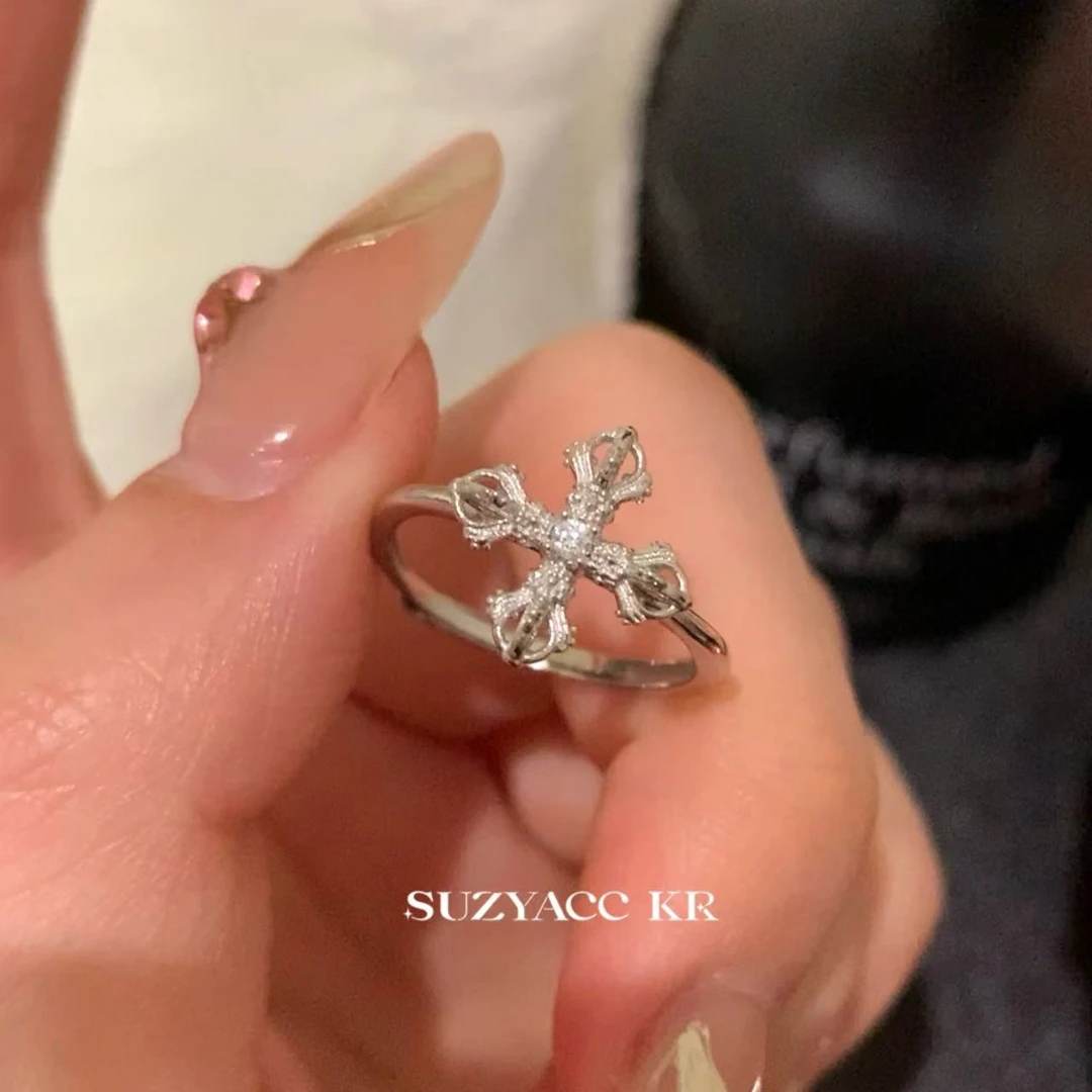 Suzyacc Kr 925银合成锆石戒指 925银十字皇冠戒指气质轻奢DJ0094