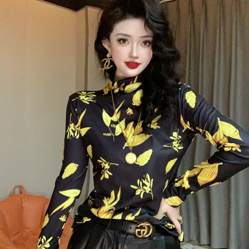 058【磨毛保暖】黑金高领领重工彩绘印花长袖上衣洋气保暖打底衫女