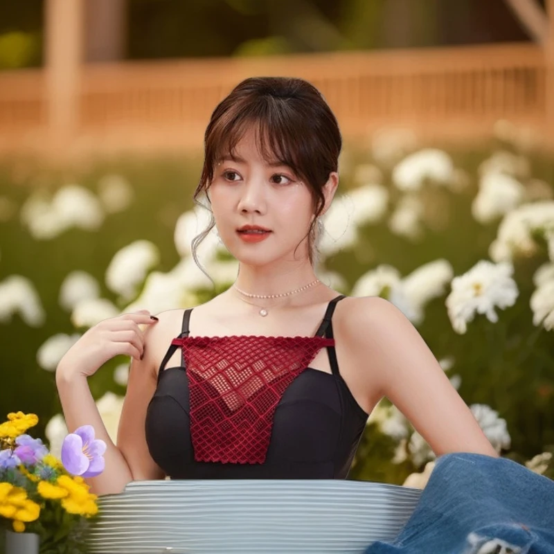 防走光神器一片式抹胸式胸挡可调节蕾丝抹胸遮胸布黑色白色酒红色