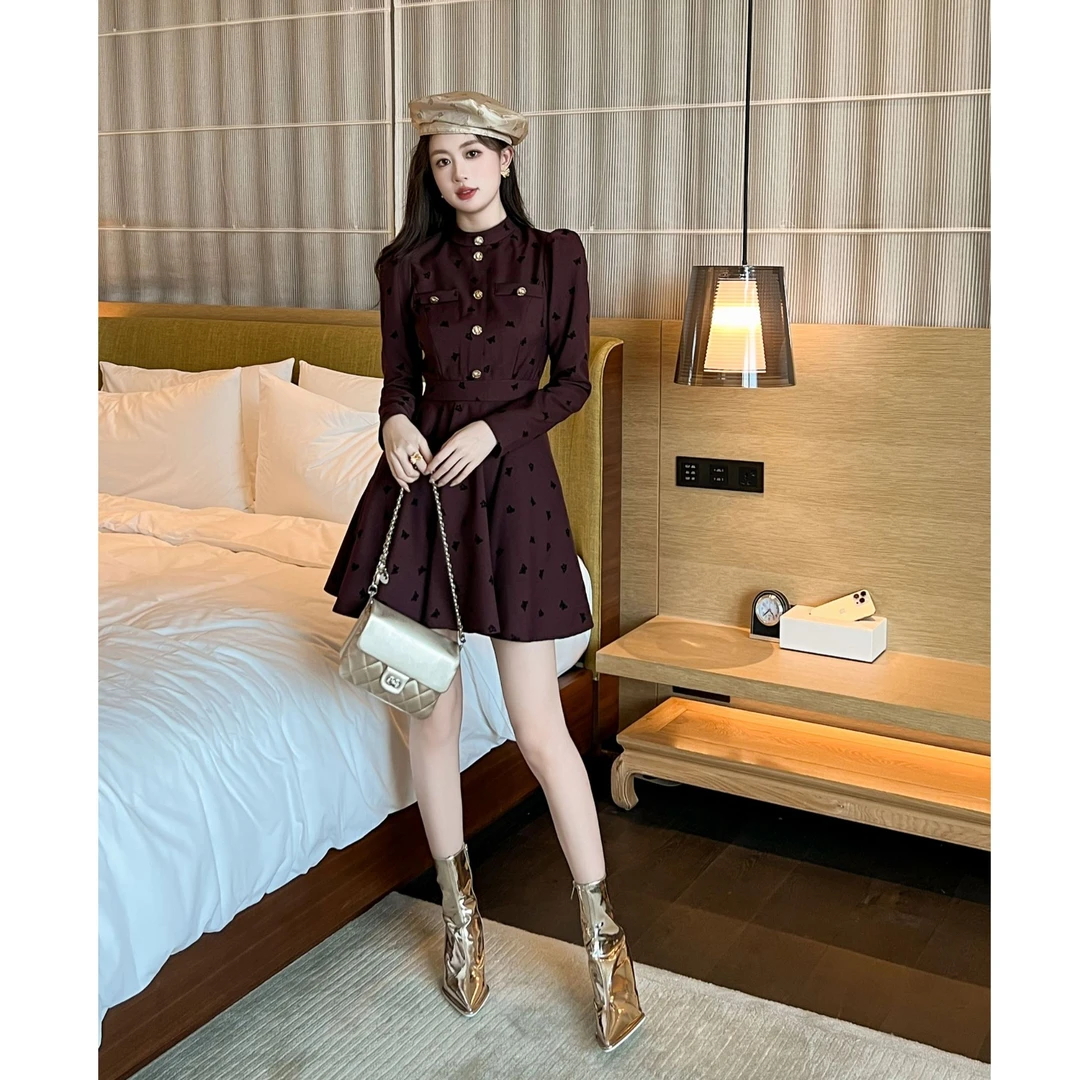 2025秋风装新款女小香风气质立领收腰显高蓬蓬小个子连衣裙21457