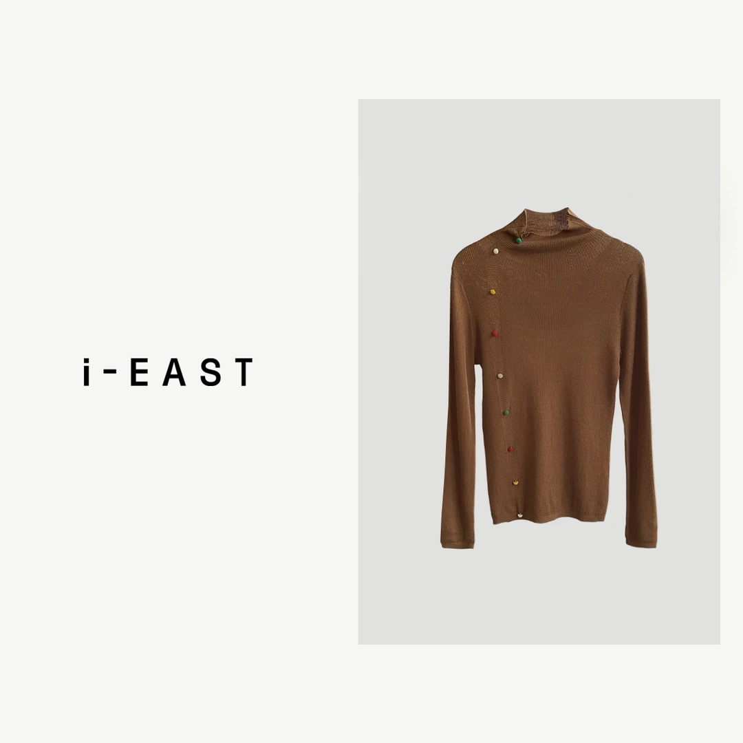 i-EAST 糖果多巴胺~彩色糖果扣饰高领毛织衫-3D T12039