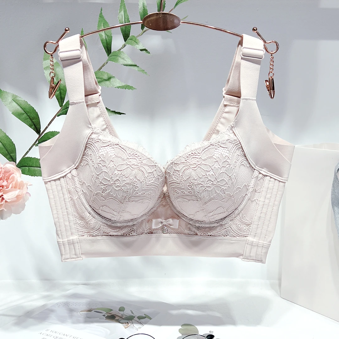 收副乳调整型内衣女小胸聚拢防下垂上托矫正外扩中厚杯显大文胸罩