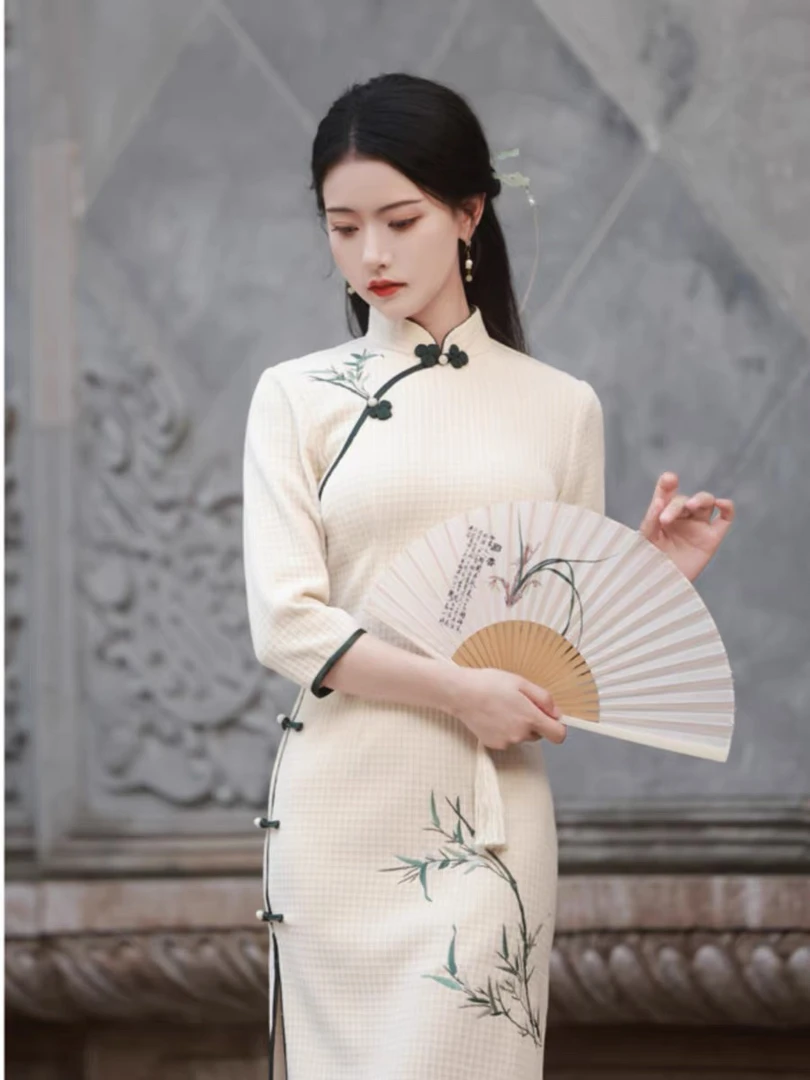 【素月】针织长袖改良旗袍女2024秋冬新款中国风绣花中长款日常