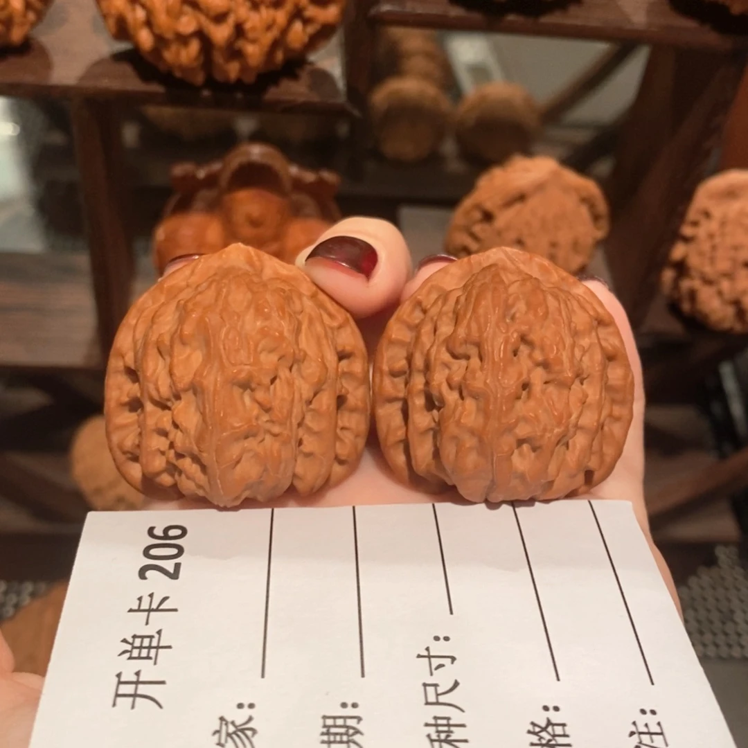 文玩核桃吊坠༺***༻白狮子