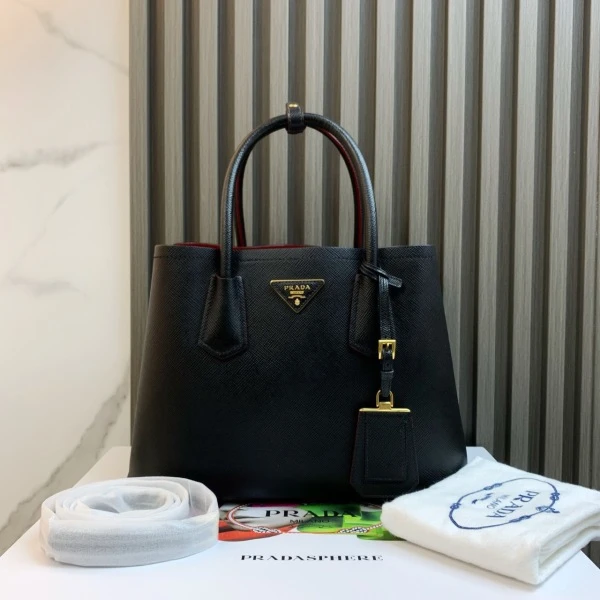 娜扎严选/普拉达/包包/95新/市场价9999999/241024QR0030