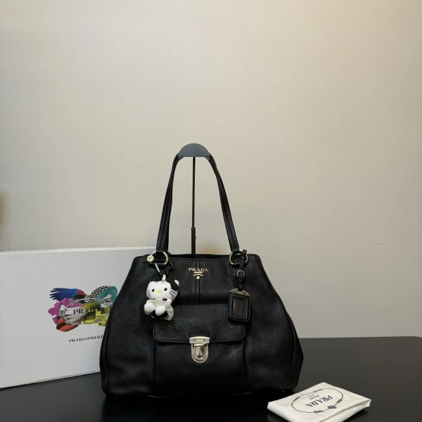 娜扎严选/普拉达/包包/95新/市场价18900/241114QR0015