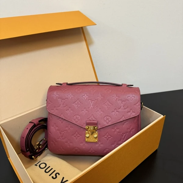 娜扎严选/路易威登/包包/95新/市场价22900/241019QR0048