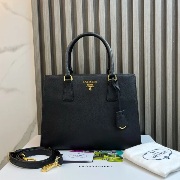 娜扎严选/普拉达/包包/98新/市场价999999/240921QR0018