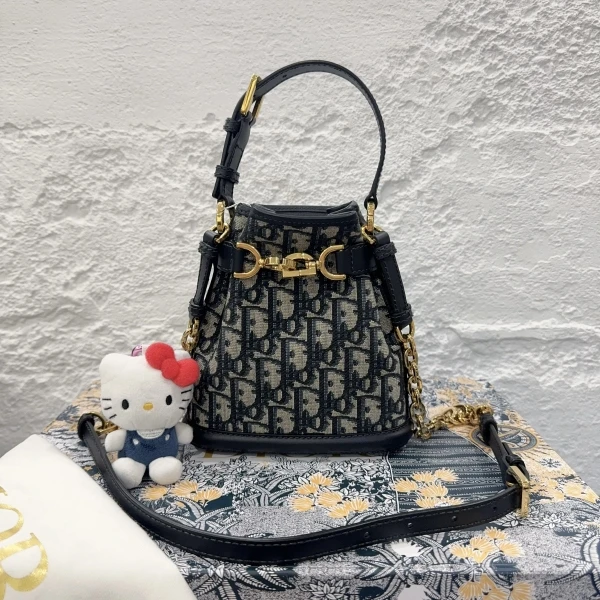 娜扎严选/迪奥/包包/99新/市场价32500/240818QR0020