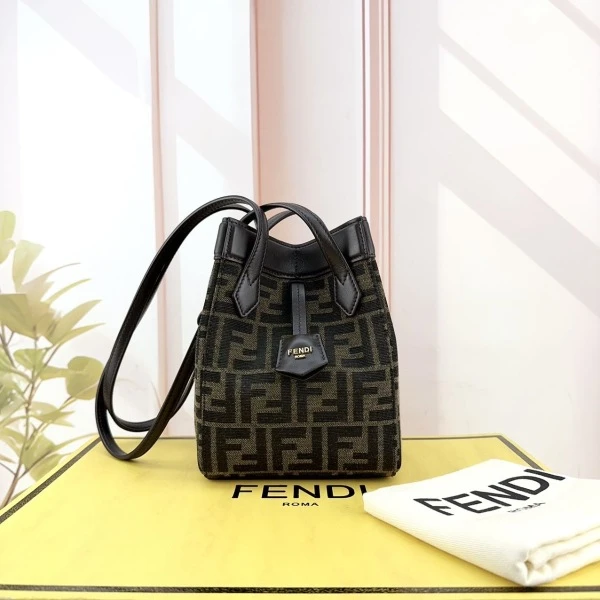 99新 FENDI/芬迪 娜扎严选/芬迪/包包/99新