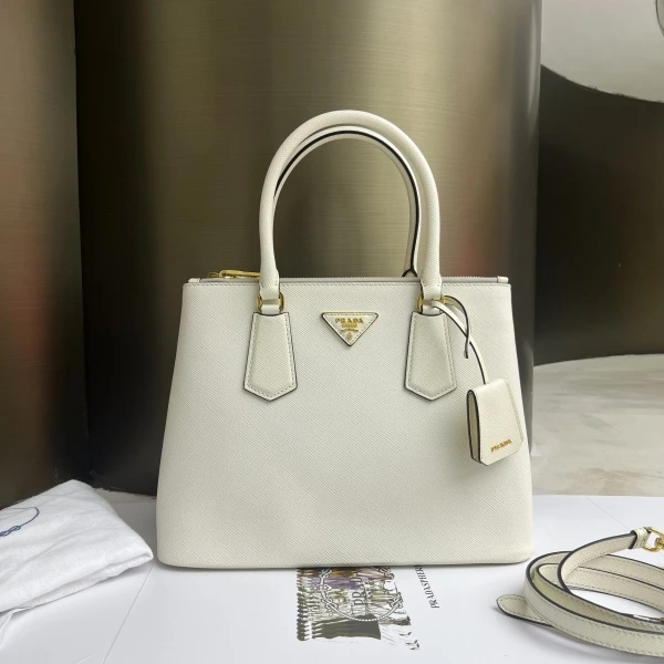 99新 Prada/普拉达 娜扎严选/普拉达/包包 99新