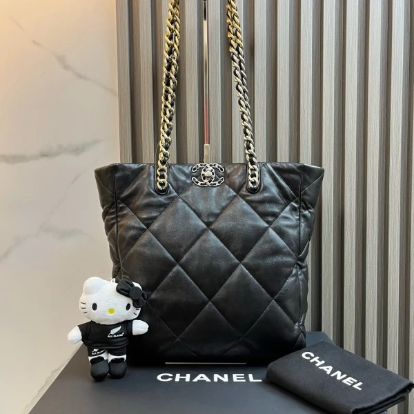 娜扎严选/香奈儿/包包/98新/市场价999999/241019QR0048