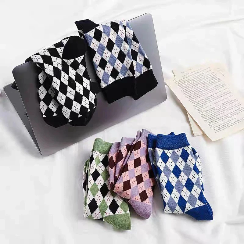 秋冬女袜菱格复古中筒袜学生潮流中筒袜