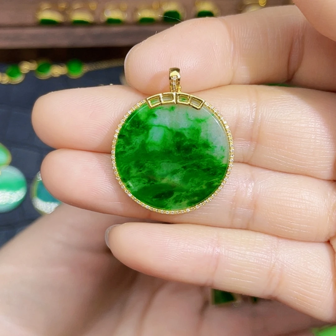 【闪购商品】翡翠，18K金镶嵌自***王