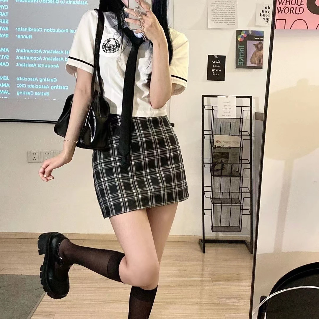 遮胯显瘦大码胖mm复古格子短裙a字包臀裙高腰防走光遮肚子半身裙