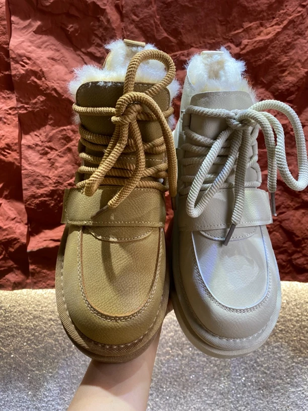 801雪地面女短筒冬季周冬雨同款2024年新款加绒厚底防滑短靴