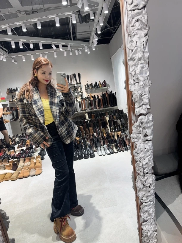 7035-6马丁靴女2024秋冬新款厚底增高短筒机车工装靴百搭大黄靴