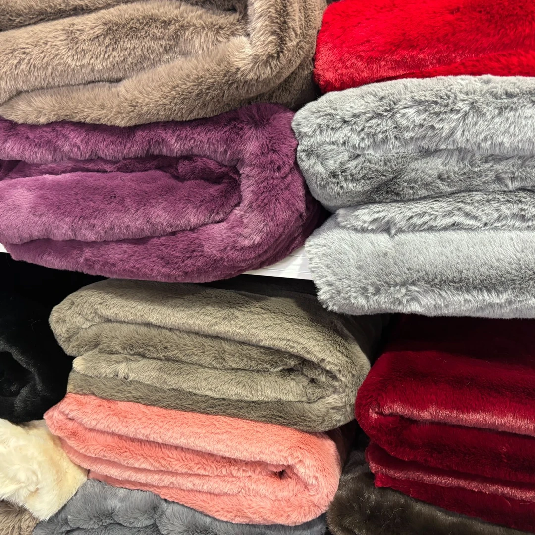 （源头厂家）仿皮草、仿兔毛、仿狐狸毛、仿貂 手工家居服装diy面料