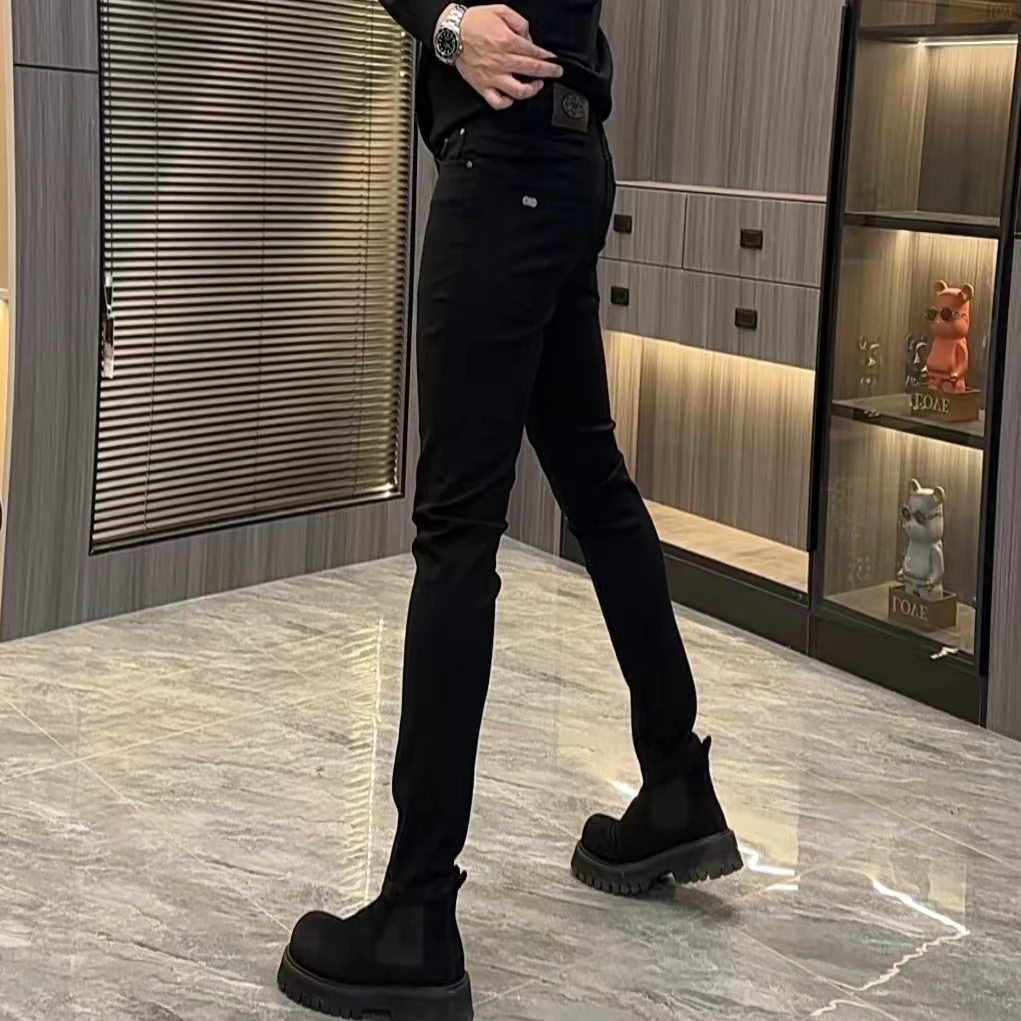 男士高弹修身网红百搭时尚黑色牛仔裤欧货显瘦小脚直筒弹力裤子