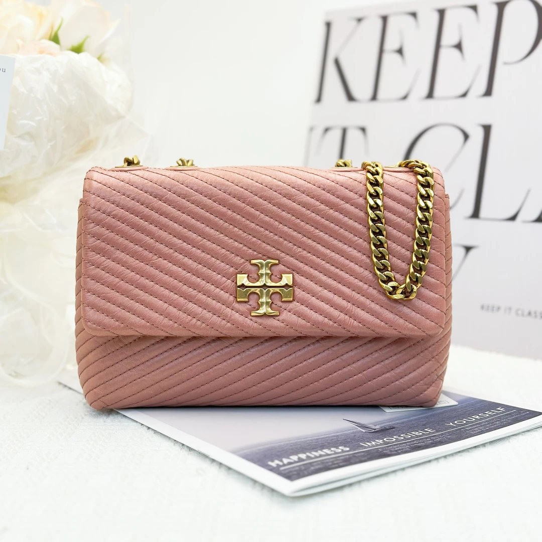 99新 TORY BURCH/汤丽柏琦 Kira粉色中号链条包绗缝油蜡皮007质感