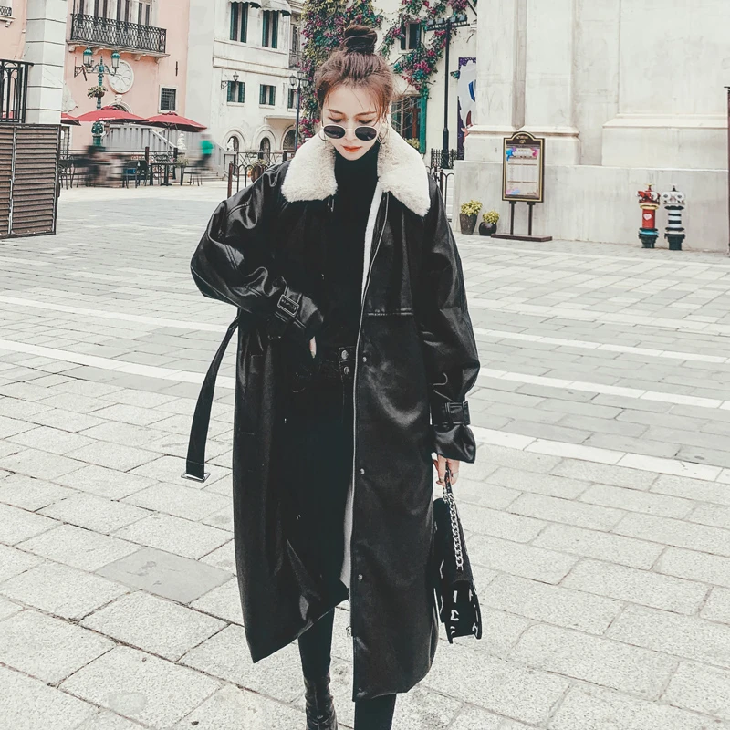PU皮派克服女2023冬季设计感小众高级感流行爆款时尚过膝派克外套